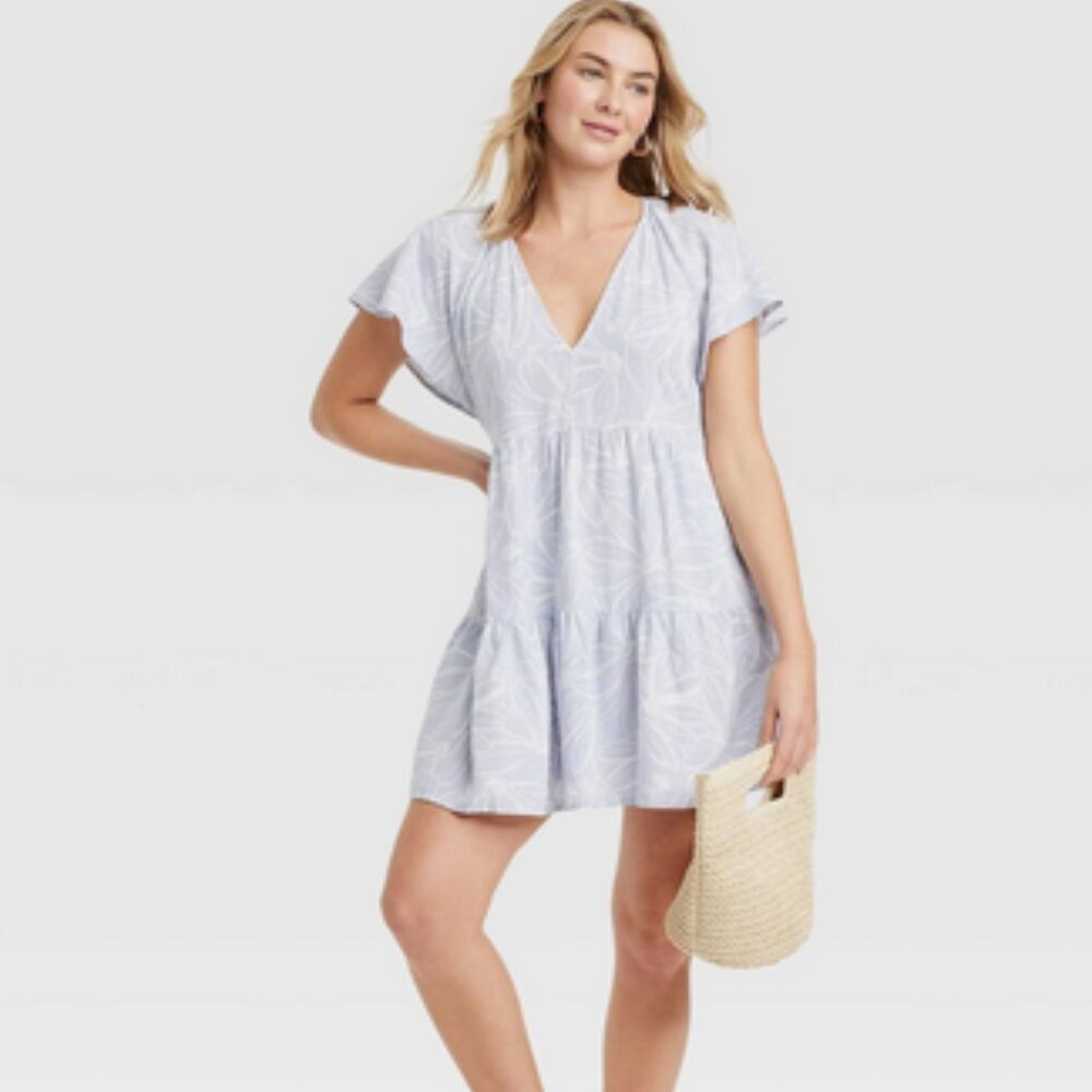 Universal Thread Light Blue and White Floral Dress